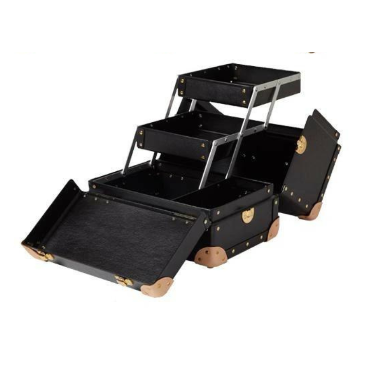 2段のトレーを広げた安達紙器オリジナルのコレクションバッグ